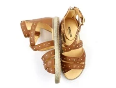 Angulus sandal gladiator cognac med nitter